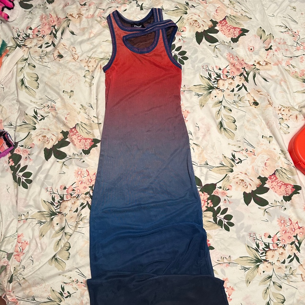 Dress - Picture 3 of 8